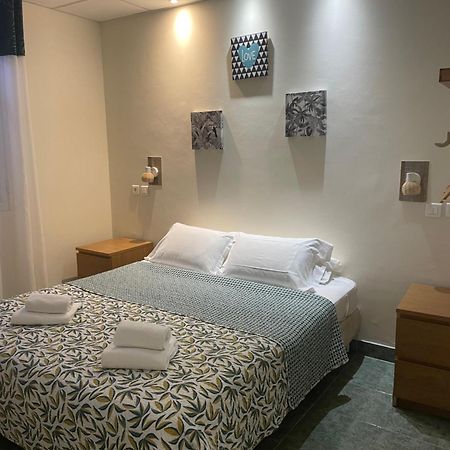 Hotel Le Derby กาญเนอ-ซูร์-แมร์ ภายนอก รูปภาพ