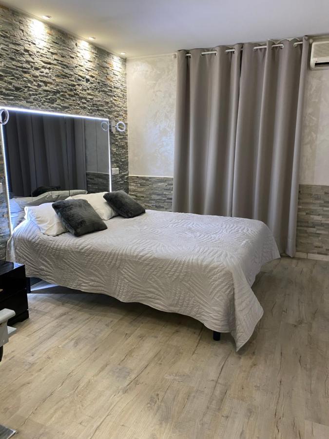 Hotel Le Derby กาญเนอ-ซูร์-แมร์ ภายนอก รูปภาพ