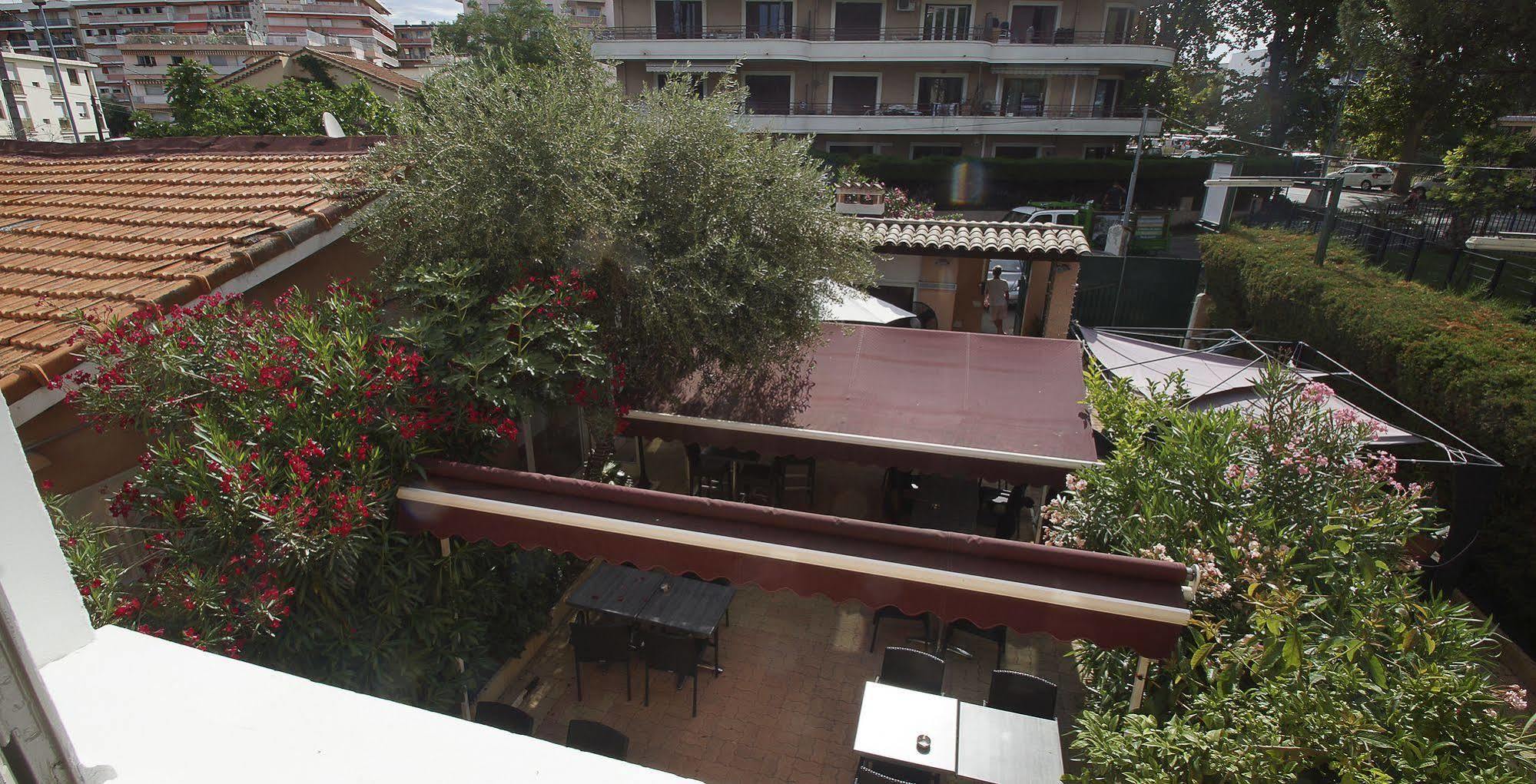 Hotel Le Derby กาญเนอ-ซูร์-แมร์ ภายนอก รูปภาพ